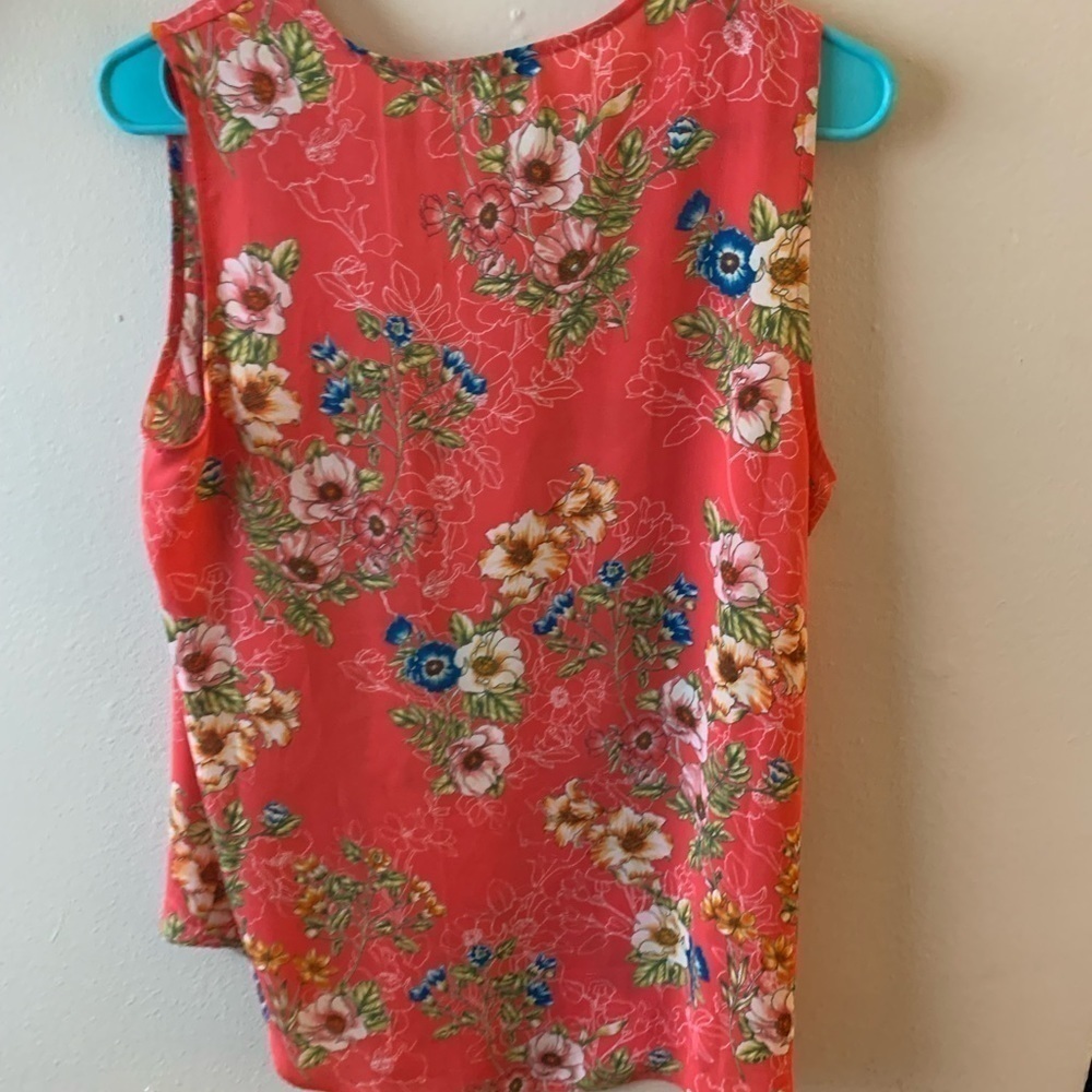 Rose & Olive Floral Sleeveless Blouse Size S - Picture 4 of 7